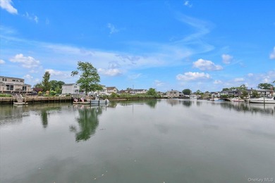 Waterfront Living at Its Finest! This exceptional waterfront - photo 32
