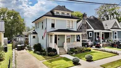 (private lake, pond, creek) Home For Sale in Chattanooga Tennessee