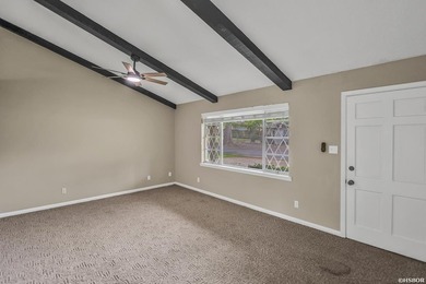 Welcome to 203 Halteria Point, recently remodeled, beautifully - photo 4
