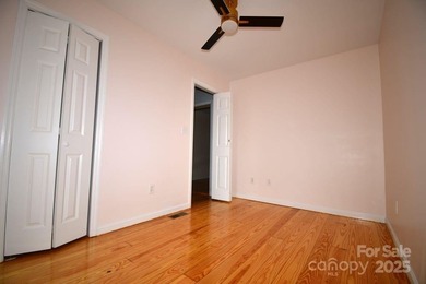 Welcome to this beautifully remodeled two-bedroom, two-bath - photo 11