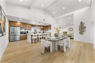 Welcome to this exquisitely renovated single-story home - photo 12