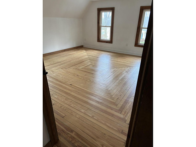 Welcome to your dream home in the heart of a quintessential New - photo 13