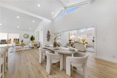 Welcome to this exquisitely renovated single-story home - photo 15