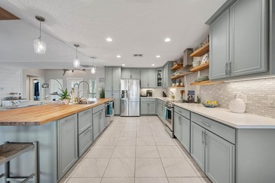 Welcome to your dream coastal home on the Redfish Bay of Aransas - photo 15
