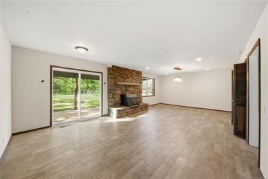 Amazing Property that offers everything you could want in - photo 17