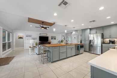 Welcome to your dream coastal home on the Redfish Bay of Aransas - photo 16