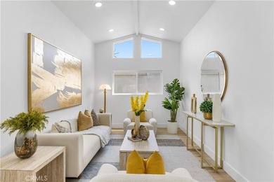 Welcome to this exquisitely renovated single-story home - photo 20