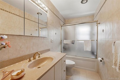 Spacious and well-maintained legal two-family home located in - photo 21