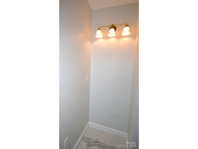 Welcome to this beautifully remodeled two-bedroom, two-bath - photo 24