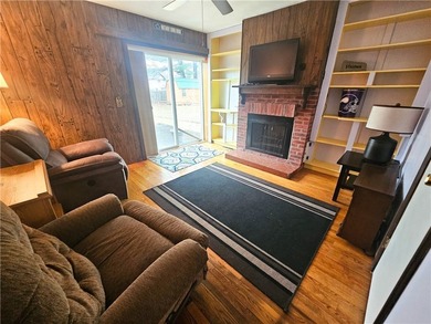 Welcome to this spacious 3-bedroom home with attached garage - photo 30