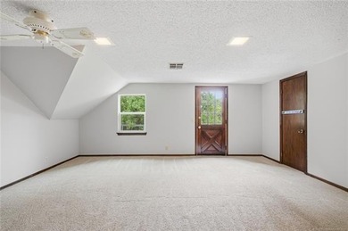 Amazing Property that offers everything you could want in - photo 30
