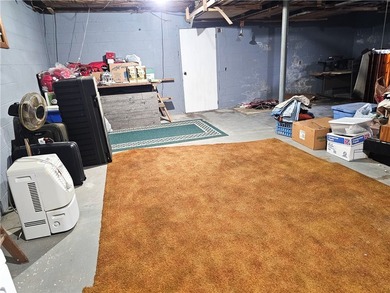Welcome to this spacious 3-bedroom home with attached garage - photo 31