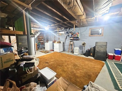 Welcome to this spacious 3-bedroom home with attached garage - photo 35
