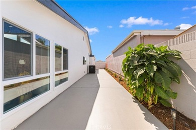 Welcome to this exquisitely renovated single-story home - photo 40