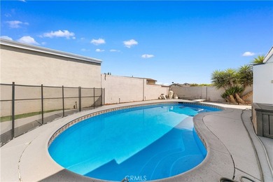 Welcome to this exquisitely renovated single-story home - photo 46