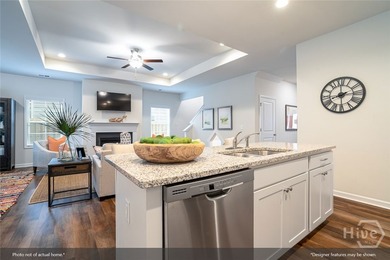 Discover the thoughtfully designed Gwinnett II floor plan - photo 8