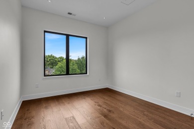 Enjoy an exclusive contemporary lifestyle downtown in Chatham