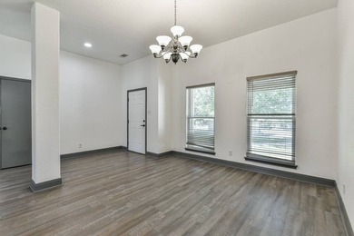 Large lots with a pool are becoming harder to find in this price - photo 11