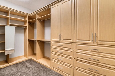 Enjoy refined lakefront living in the prestigious Bay Hill at - photo 19