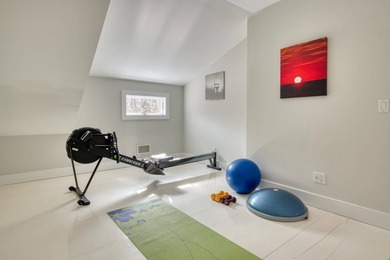 Located on a serene cul-de-sac just moments from Sag Harbor - photo 27