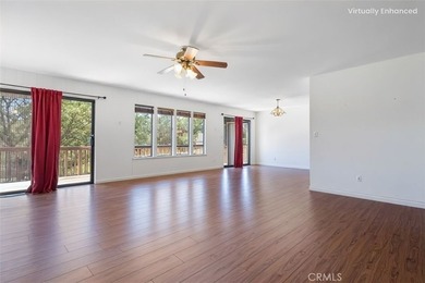 Welcome to your dream home! This stunning custom-built 3 bedroom - photo 3