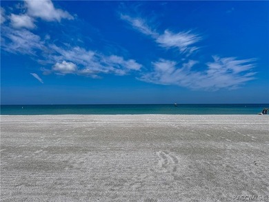 TURN-KEY! Wake up to the sound of the waves and end every day - photo 4