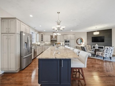 Welcome Home to 1043 Blackthorne Dr located in the lovely golf - photo 7