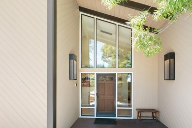 Sweeping Monterey Bay views, exceptional privacy, and a - photo 2