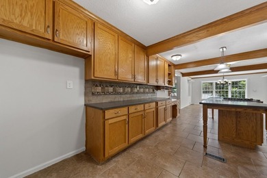 Very well-built and meticulously maintained, this 3-bedroom - photo 14
