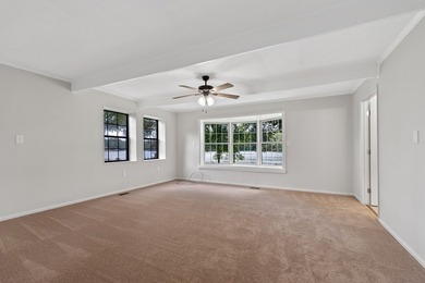 Very well-built and meticulously maintained, this 3-bedroom - photo 21