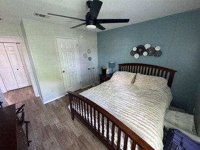 BEAUTIFUL HOME, WELL MAINTAINED, WITH 2 BEDROOMS, 2 BATHS - photo 22