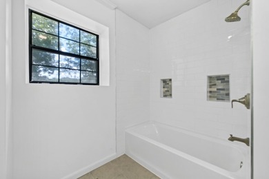 Very well-built and meticulously maintained, this 3-bedroom - photo 25