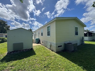 BEAUTIFUL HOME, WELL MAINTAINED, WITH 2 BEDROOMS, 2 BATHS - photo 28