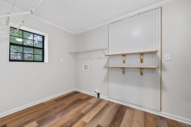 Very well-built and meticulously maintained, this 3-bedroom - photo 33