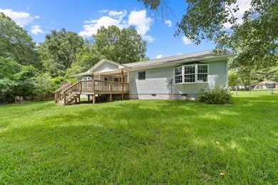 Very well-built and meticulously maintained, this 3-bedroom - photo 42