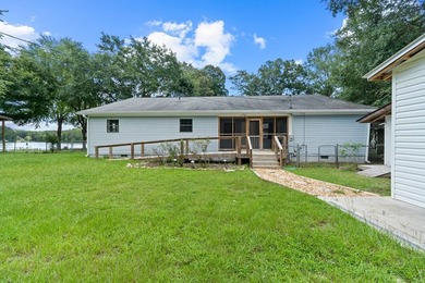 Very well-built and meticulously maintained, this 3-bedroom - photo 54
