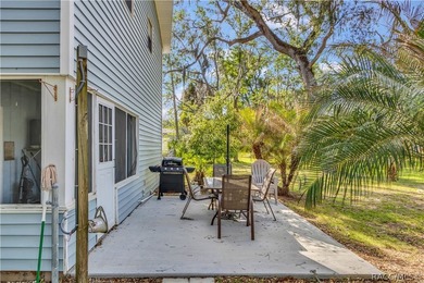 Discover the perfect blend of coastal charm and laid-back - photo 7