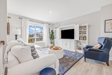 This stunning Fontana townhome offers a bright, open concept - photo 2