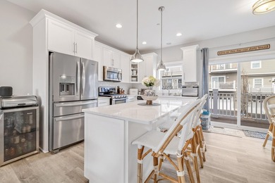 This stunning Fontana townhome offers a bright, open concept - photo 4