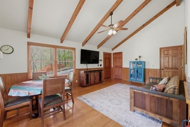 Move right in and start living your mountain dream in this - photo 8