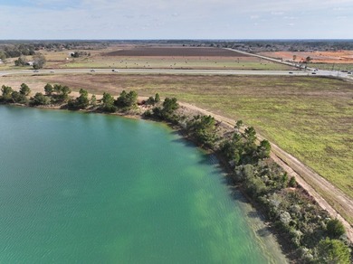 This is an opportunity to own a versatile piece of property in - photo 2