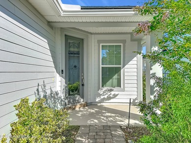 Priced to sell ! Welcome to your dream home in the desirable - photo 3