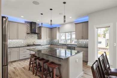 Custom-built waterfront luxury offering approximately 3,504 - photo 13