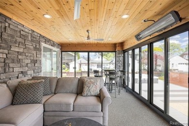 Custom-built waterfront luxury offering approximately 3,504 - photo 23