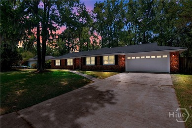 Nestled in the established Kings Grant subdivision, this - photo 1