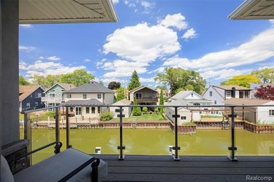 Custom-built waterfront luxury offering approximately 3,504 - photo 33