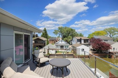 Custom-built waterfront luxury offering approximately 3,504 - photo 35