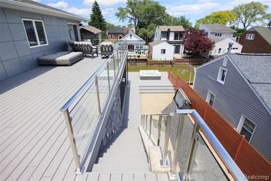 Custom-built waterfront luxury offering approximately 3,504 - photo 38