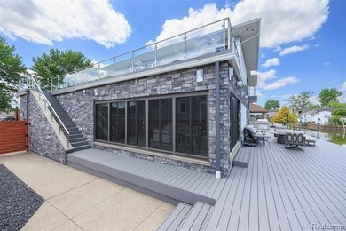 Custom-built waterfront luxury offering approximately 3,504 - photo 40