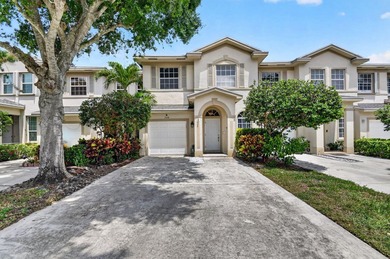 Welcome to this beautifully maintained and RARELY AVAILABLE 4 - photo 1